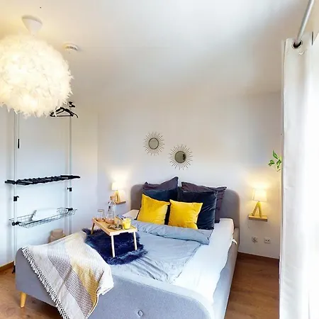 דירה Giniushomes Modern Scandinavian Apartment *